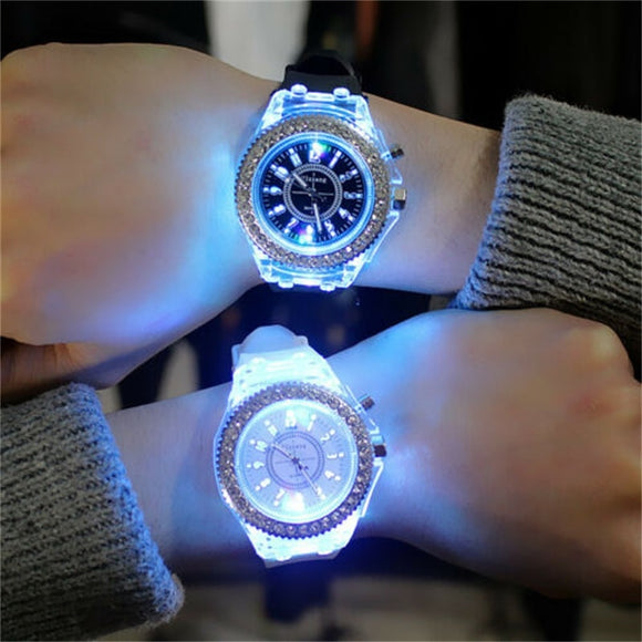 Fashion Casual Women Watches Men Sports Waterproof LED Backlight Quartz Watch Luxury Couple Clock Creative Watches Men Women